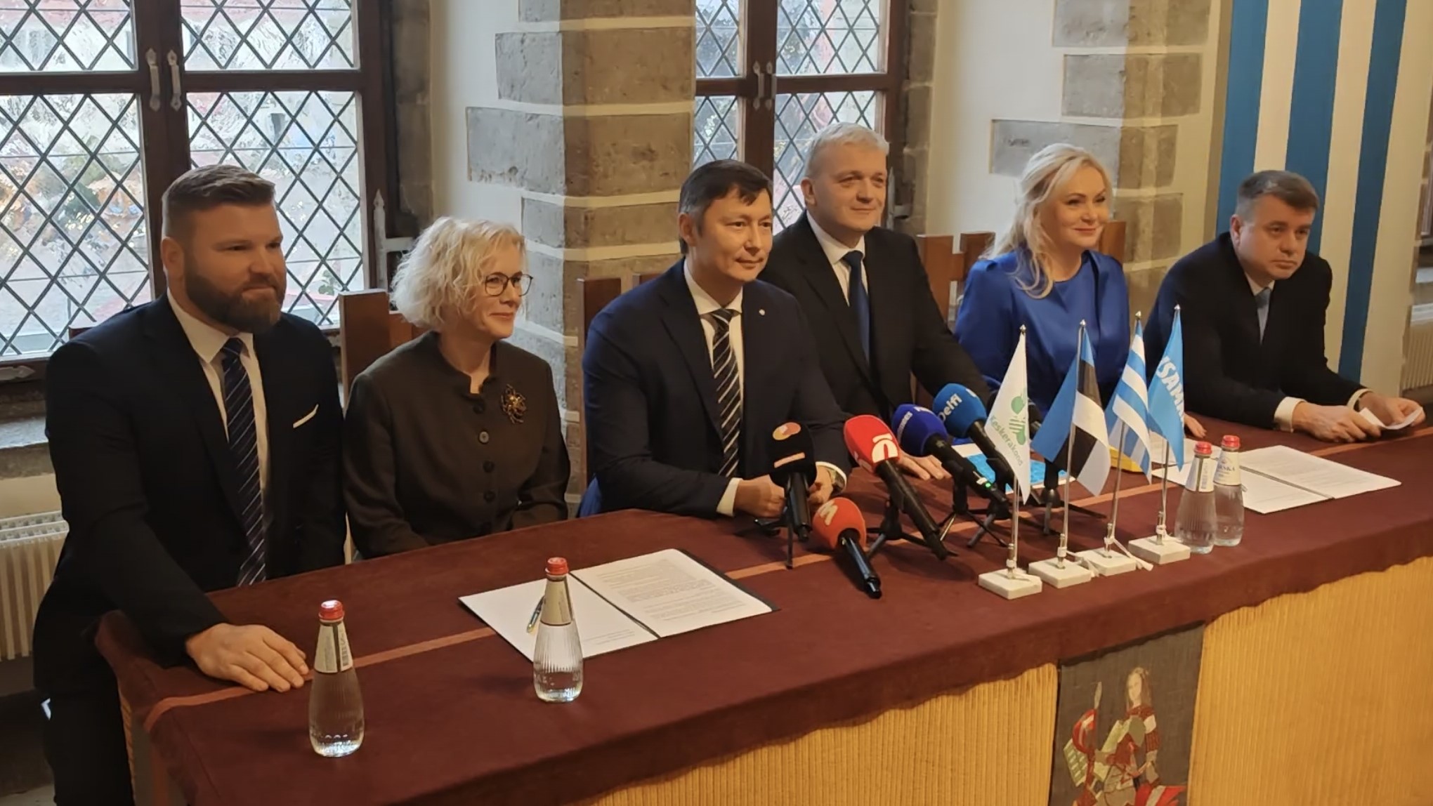 Tallinna uus võimuliit keskendub majanduskasvule ja perede toimetulekule